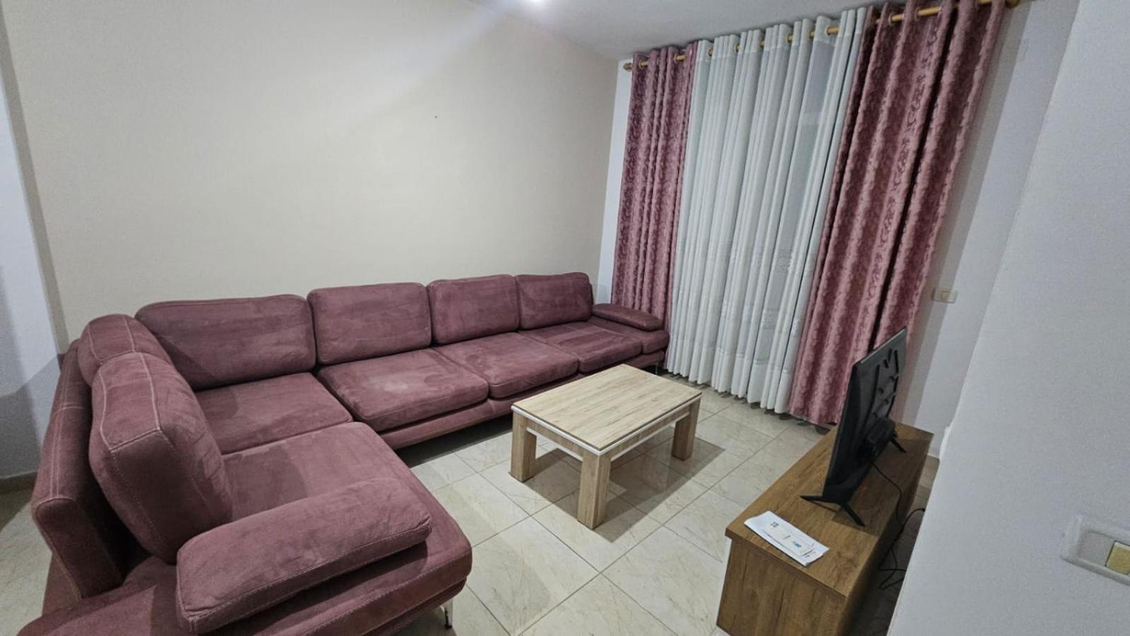 Daily Budget Apartment *